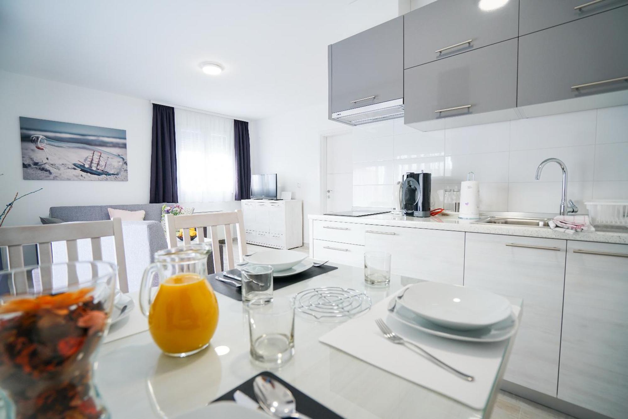 Apartmani Zupan Сукошан Екстер'єр фото